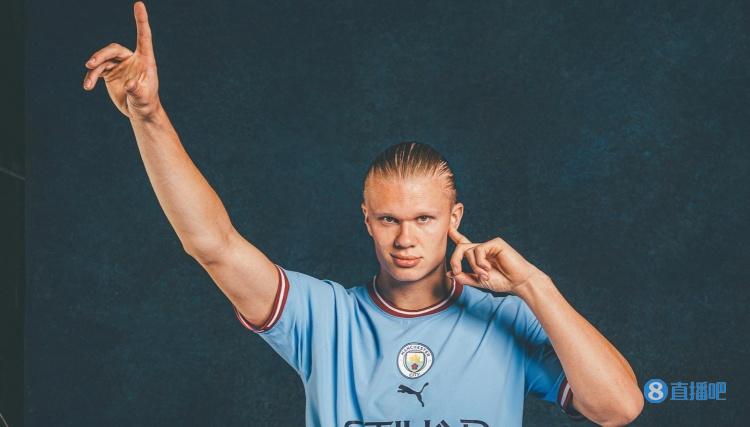 共和报：德佬对孔蒂的执教表现极为满意，想与其续约至2029年（共和报：德劳伦蒂斯高度认可孔蒂执教，计划将合同续至2029年）