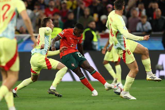 哈曼：若多特能团结、集中注意力做擅长的事，他们完全能成功（哈曼：多特只要团结一致、专注自身强项，完全可以成功）