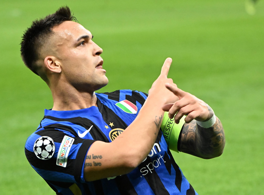 詹姆斯篮下强打稳定胜局