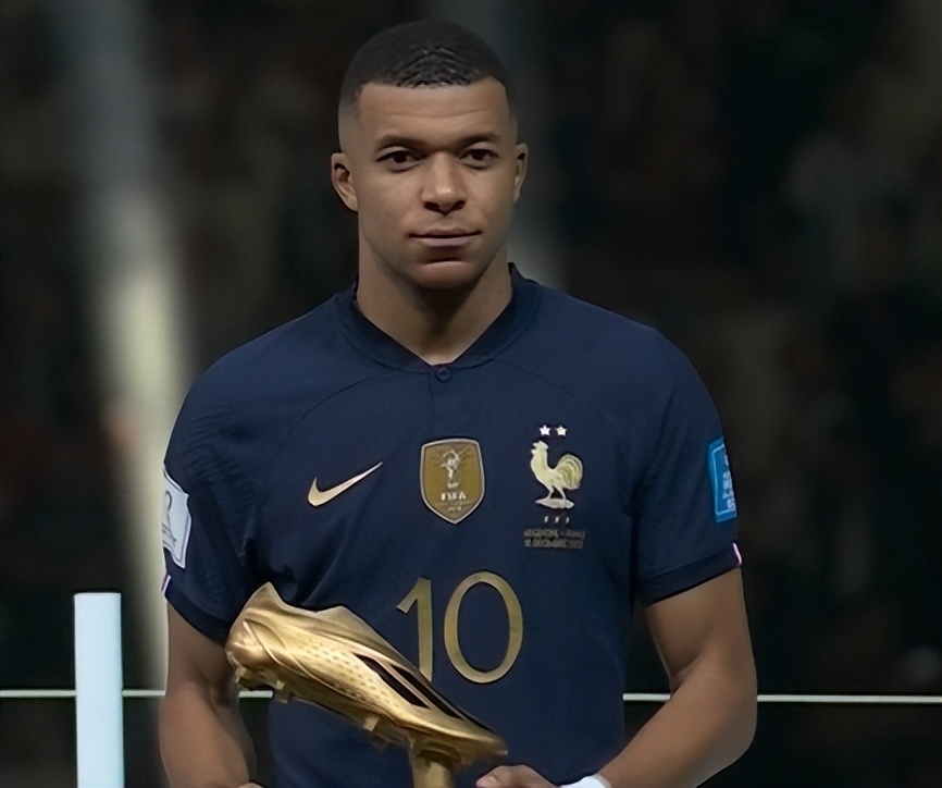 欧冠淘汰赛前瞻：拜仁主场迎战利物浦,（欧冠淘汰赛前瞻：拜仁坐镇主场对阵利物浦）