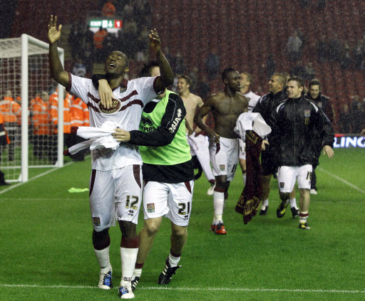 78场81球19助！哈里·凯恩刷新由罗本保持的德甲最快制造百球纪录（凯恩78场造100球（81球+19助），打破罗本保持的德甲最快纪录）