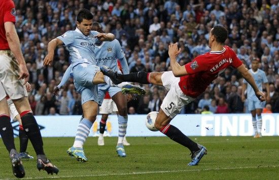 切尔西客战卡拉巴赫：若昂-佩德罗、乔治、吉滕斯首发