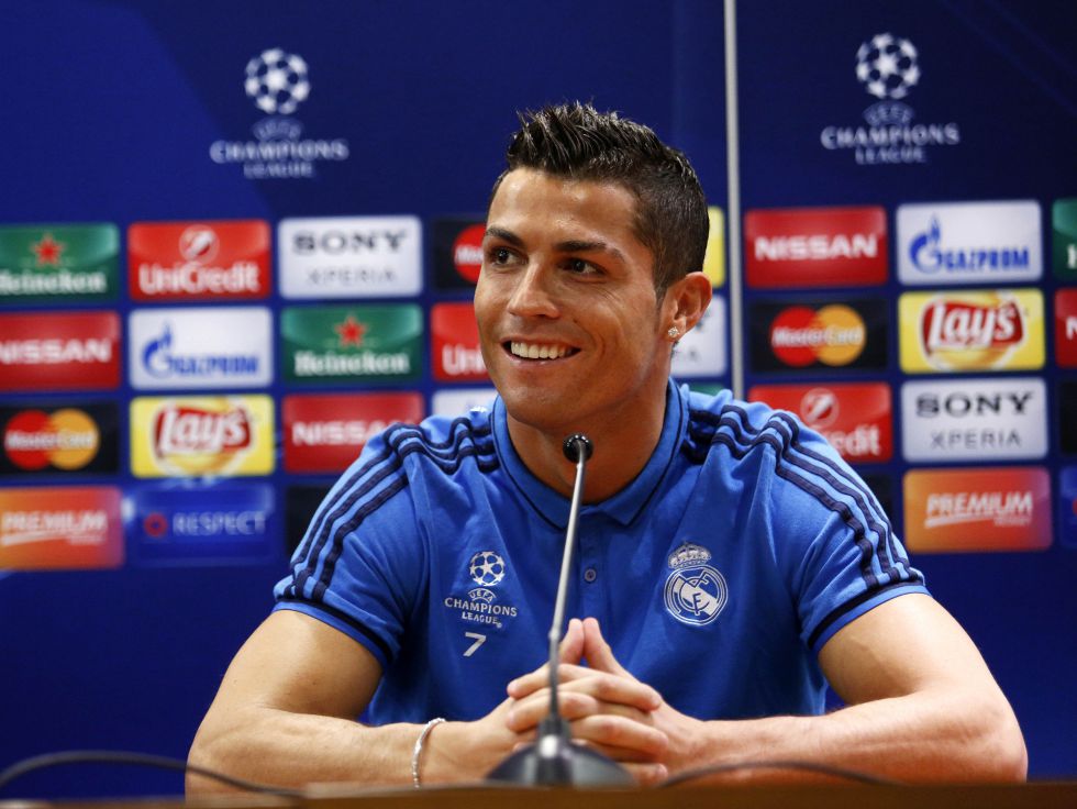 联赛杯进4强后阿森纳赛程压力山大，新年后40天内踢12场（闯入联赛杯四强，阿森纳赛程告急：新年后40天12战）