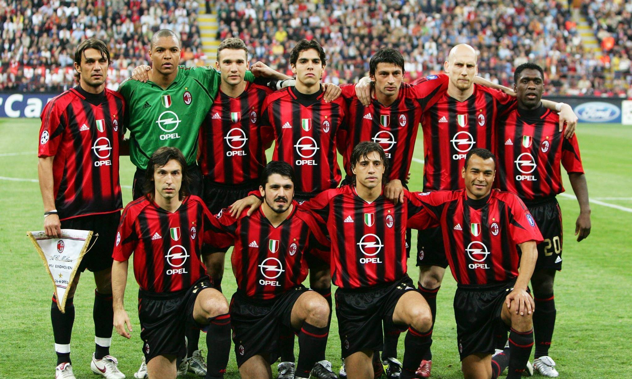 群雄争霸，意甲连续第二年至少4支排名前列的球队相差2分以内（意甲群雄并起，连续两季至少四强分差不超2分）